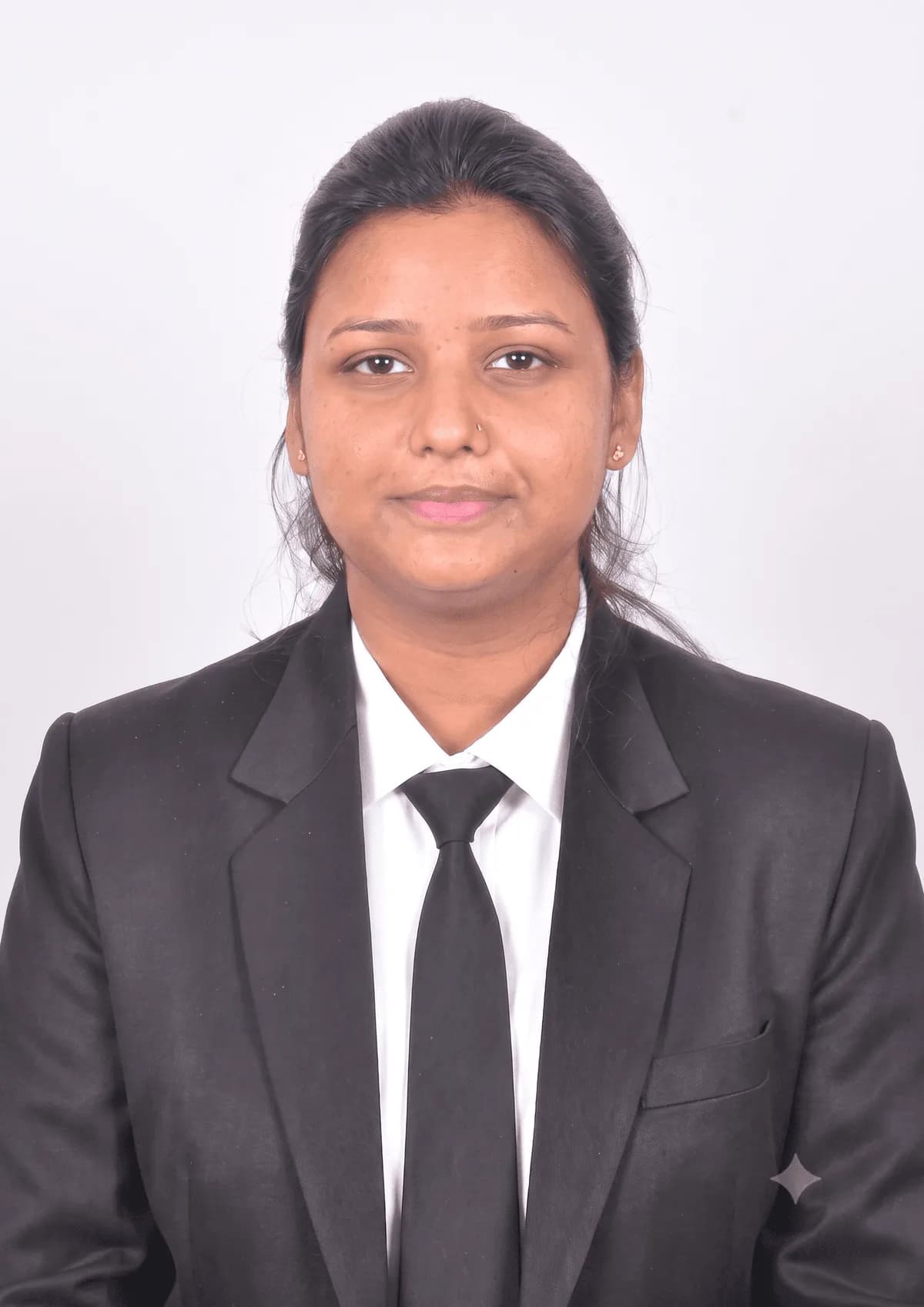 Adv. Tanu Gupta – Legal Advocate at BookMyCA